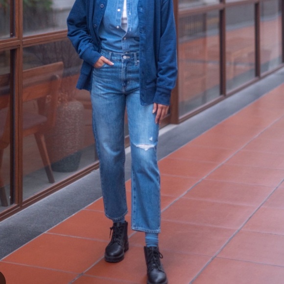 NWT Uniqlo boyfriend jeans - Picture 9 of 9